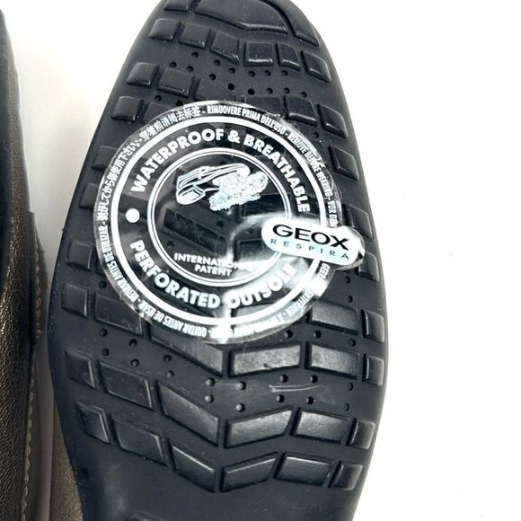 NWT Geox Respira Leather Rhinestone Detail Shoe Loafer Slip on US 9,5 EU 39,5 - Picture 14 of 15